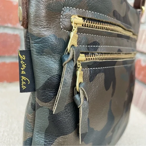 Zina Kao 🇺🇸 CAMO Print | Leather Crossbody Bag - Picture 5 of 9